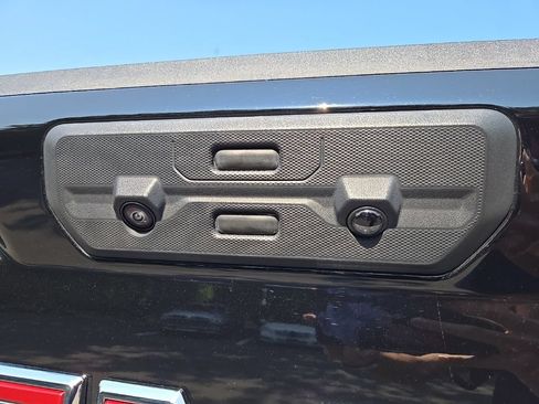 Used 2025 GMC Sierra 1500 AT4 w/ AT4 Premium Package AWD/4WD image 68
