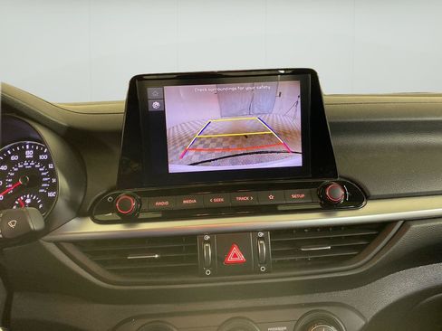 Used 2024 Kia Forte LXS w/ LXS Technology Package FWD image 21