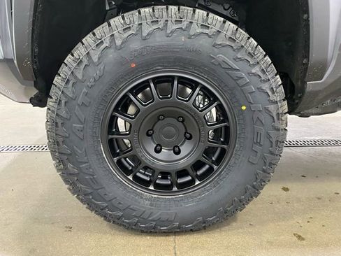 New 2026 Toyota Tacoma TRD Off-Road w/ TRD Off Road Premium Package AWD/4WD image 23