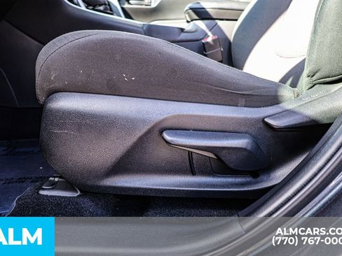 Used 2021 Toyota RAV4 LE image 24