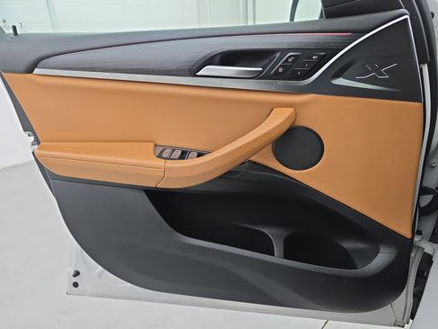 Used 2022 BMW X4 xDrive30i w/ Parking Assistance Package image 27