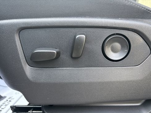 New 2025 Chevrolet Silverado 1500 Custom image 13