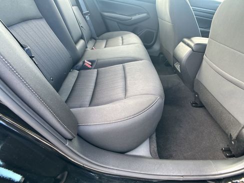 Used 2024 Nissan Altima 2.5 SV image 26