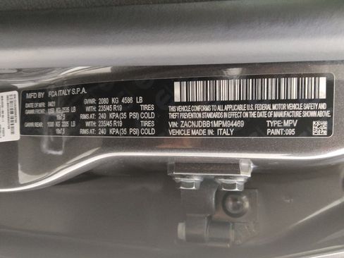 Used 2021 Jeep Renegade Latitude AWD/4WD image 33