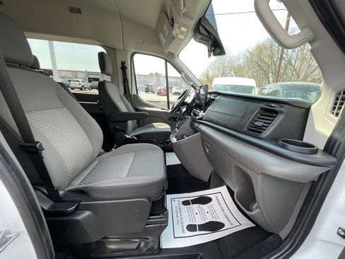 Used 2024 Ford Transit 350 XLT RWD image 21