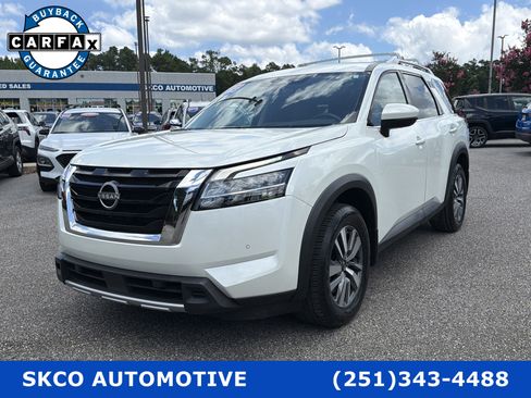Used 2023 Nissan Pathfinder SL FWD image 1