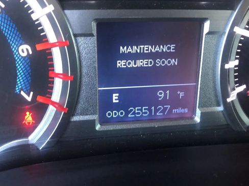 Used 2016 Toyota 4Runner SR5 image 17