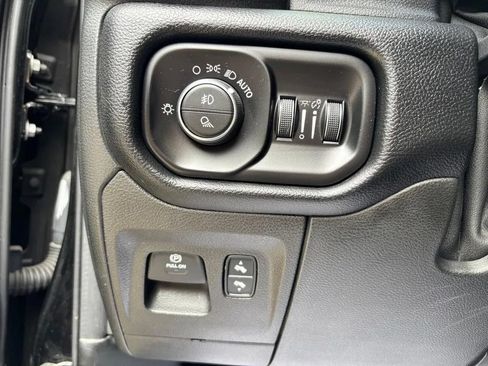 Used 2019 RAM 1500 Big Horn AWD/4WD image 15