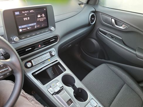 Certified 2023 Hyundai Kona SE image 16