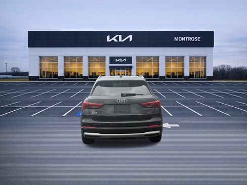 Used 2022 Audi Q3 2.0T Premium AWD/4WD image 7