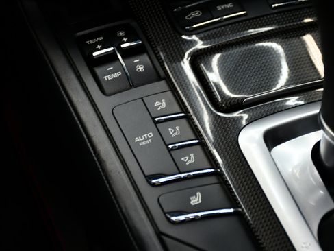 Used 2017 Porsche Cayenne GTS image 31