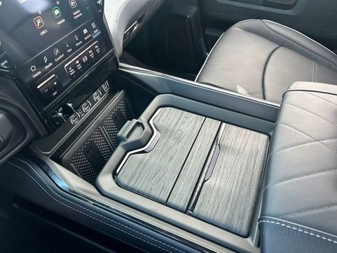 New 2026 RAM 3500 Limited AWD/4WD image 29