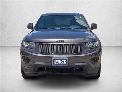 Used 2015 Jeep Grand Cherokee Altitude AWD/4WD image 2