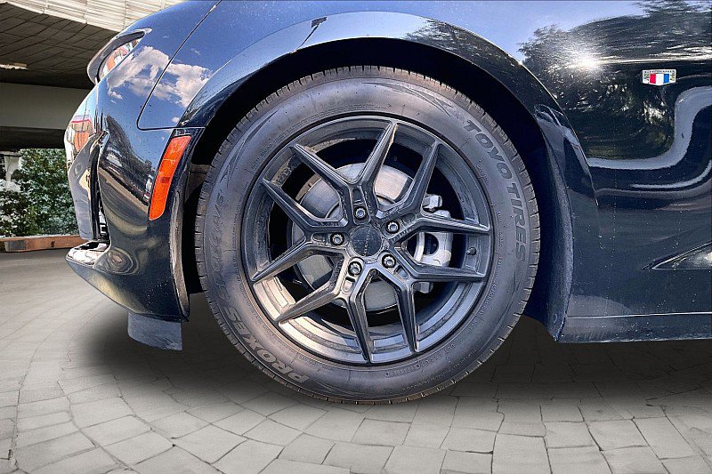 Used 2021 Chevrolet Camaro LS RWD image 7
