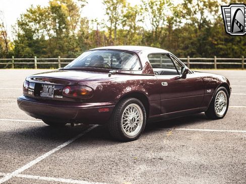 Used 1995 MAZDA MX-5 Miata M-Edition image 6
