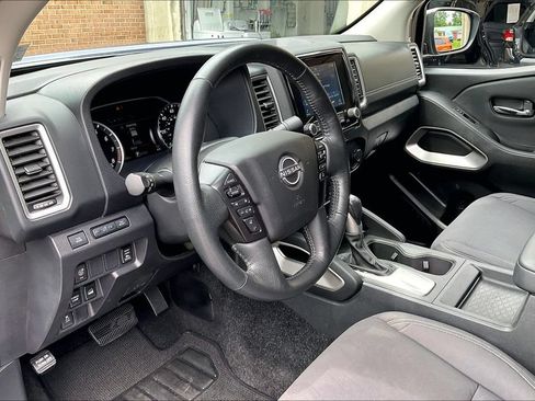 Used 2023 Nissan Frontier SV w/ SV Convenience Package AWD/4WD image 13