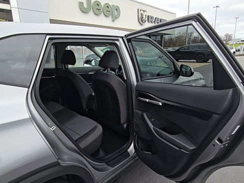 Used 2022 Kia Seltos LX image 18