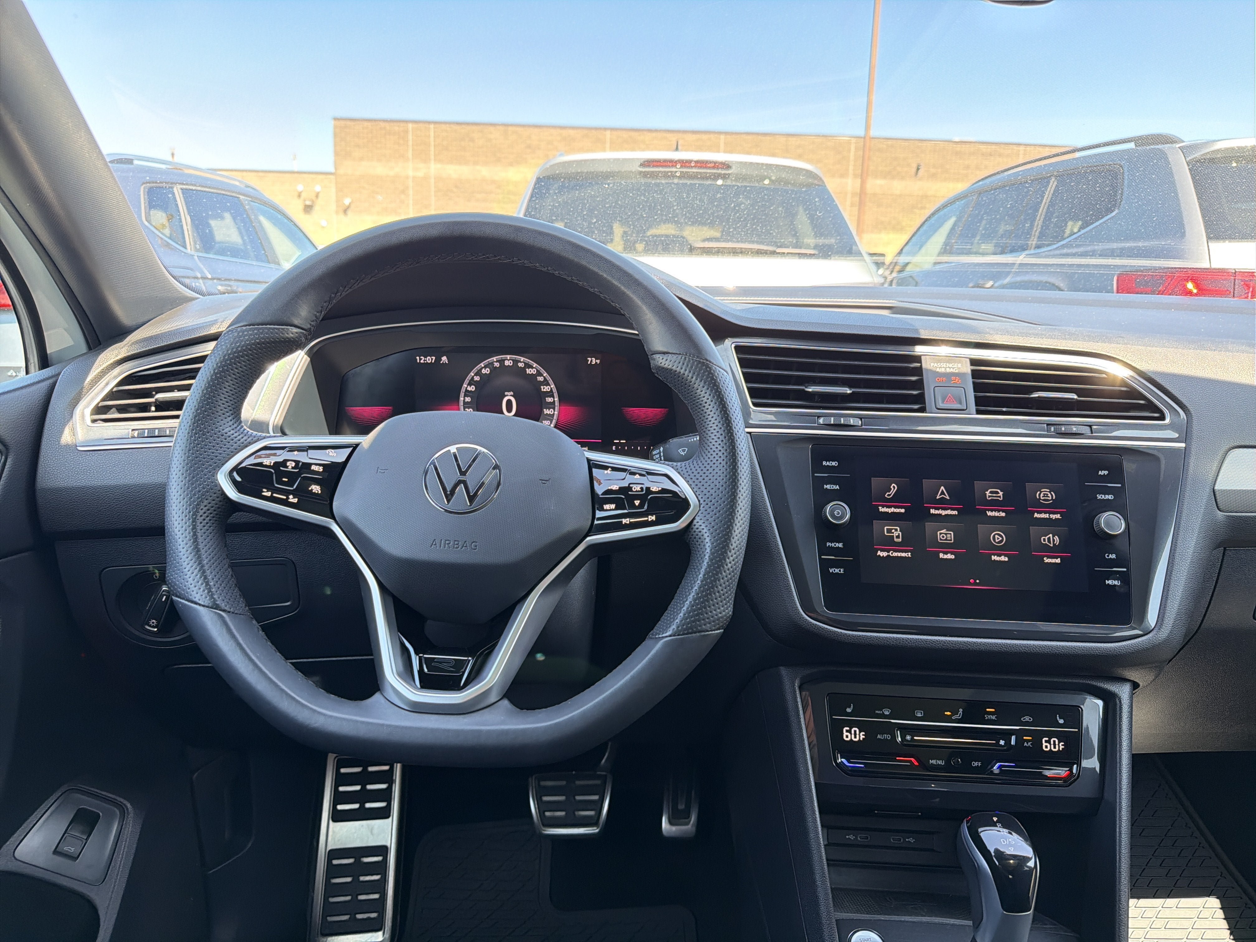 Used 2024 Volkswagen Tiguan SE R-Line AWD/4WD image 12