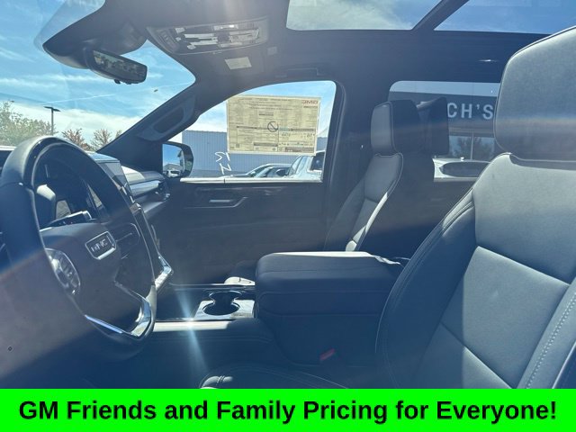 New 2026 GMC Yukon XL Elevation w/ Elevation Premium Package AWD/4WD image 12
