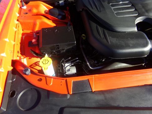 Used 2019 Dodge Challenger GT w/ Blacktop Package image 15