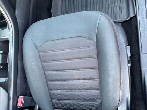 Used 2018 Ford Fusion SE w/ Fusion SE Technology Package image 15