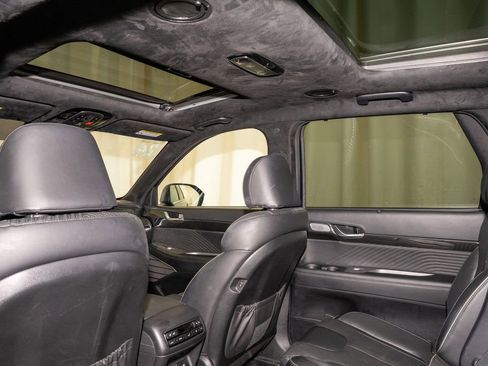 Used 2024 Hyundai Palisade Calligraphy image 10