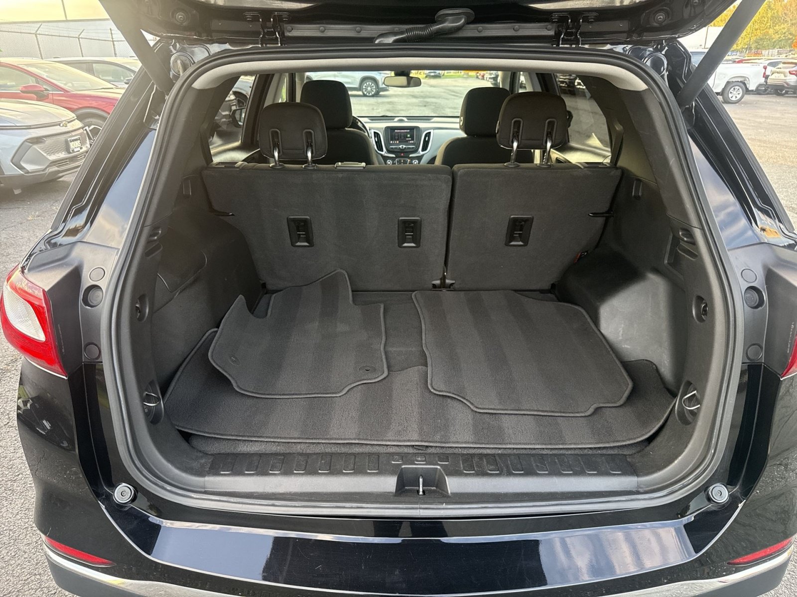 Used 2020 Chevrolet Equinox LT AWD/4WD image 27
