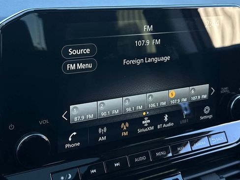 New 2025 Nissan Pathfinder Platinum image 23