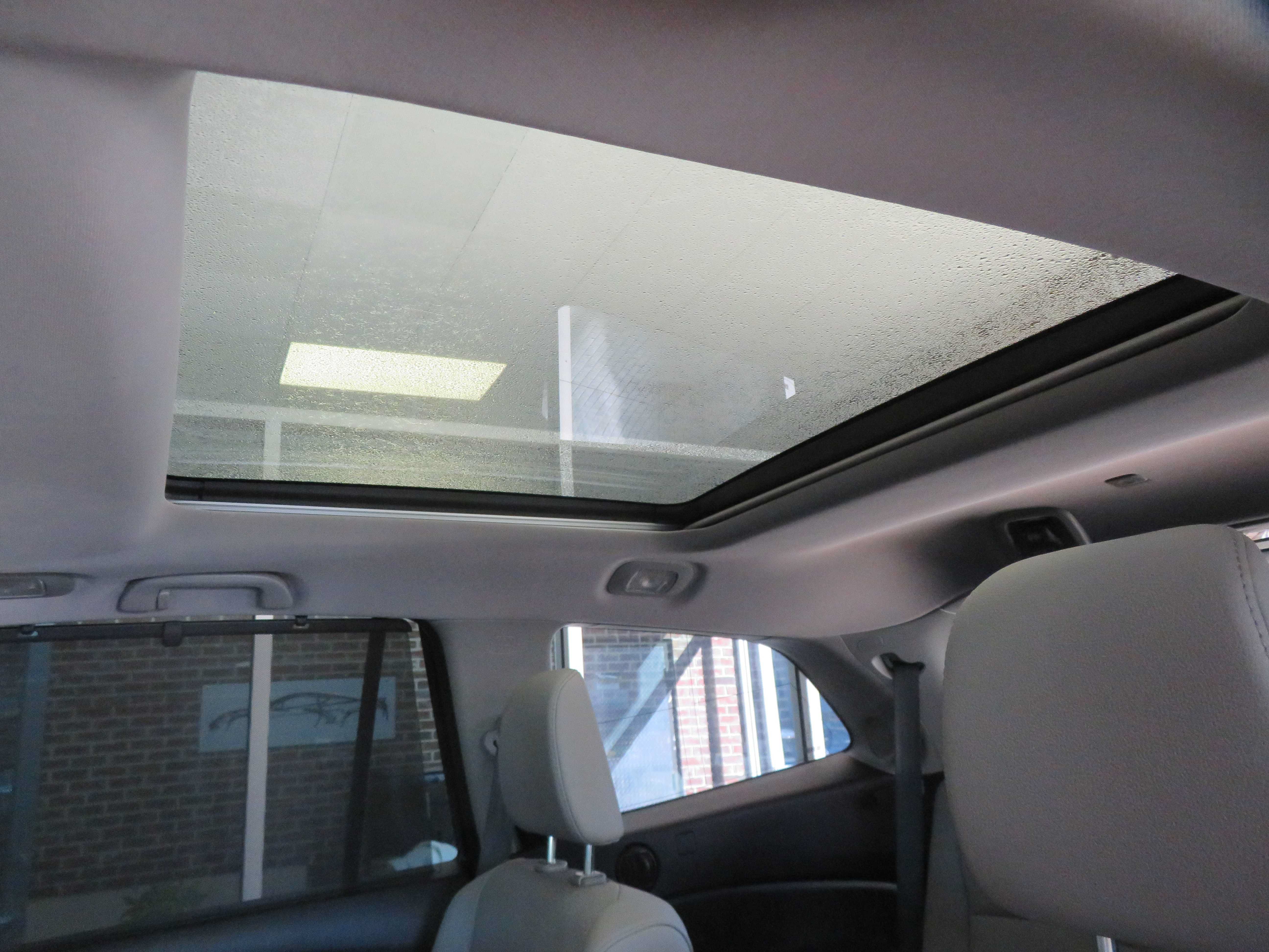 Used 2017 Honda Pilot Elite image 62