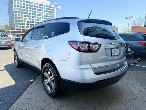 Used 2017 Chevrolet Traverse LT AWD/4WD image 5