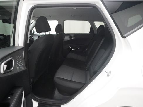 Certified 2023 Kia Soul LX w/ LX Technology Package FWD image 15