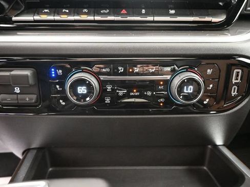 Used 2026 Chevrolet Silverado 1500 High Country w/ Technology Package AWD/4WD image 14