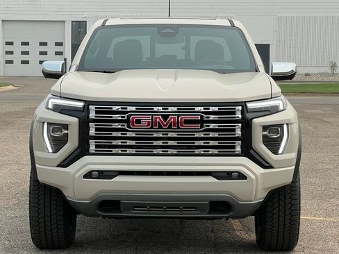 New 2026 GMC Canyon Denali AWD/4WD image 48