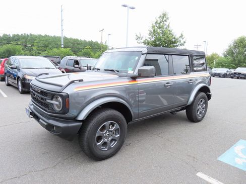 Used 2024 Ford Bronco Outer Banks image 3