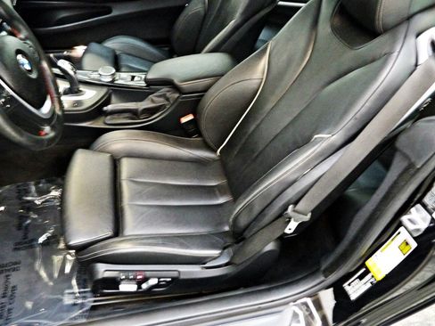 Used 2018 BMW 430i Convertible RWD image 16