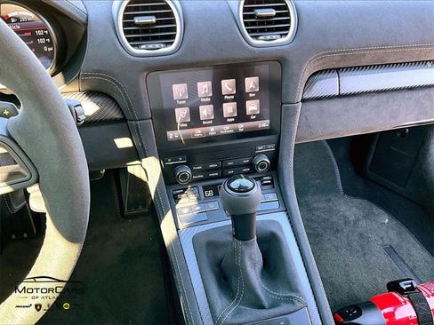 Used 2025 Porsche 718 Cayman GT4 RS image 8