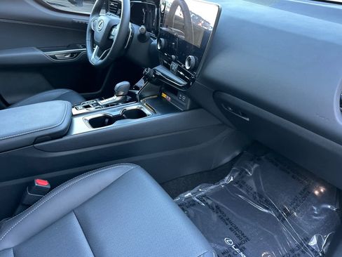 Certified 2025 Lexus NX 350h AWD w/ Accessory Package (2T) image 17