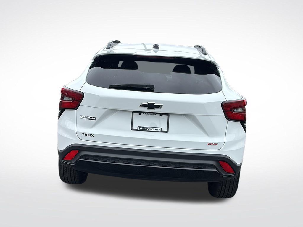 Used 2025 Chevrolet Trax RS w/ Sunroof Package FWD image 6