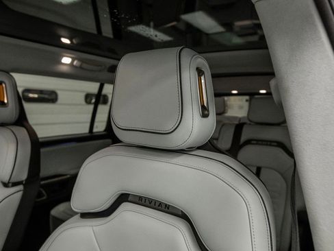 Used 2023 Rivian R1S Adventure image 23