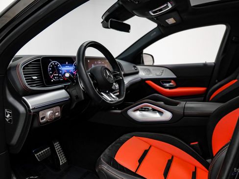 Used 2025 Mercedes-Benz GLE 53 AMG 4MATIC Coupe image 34