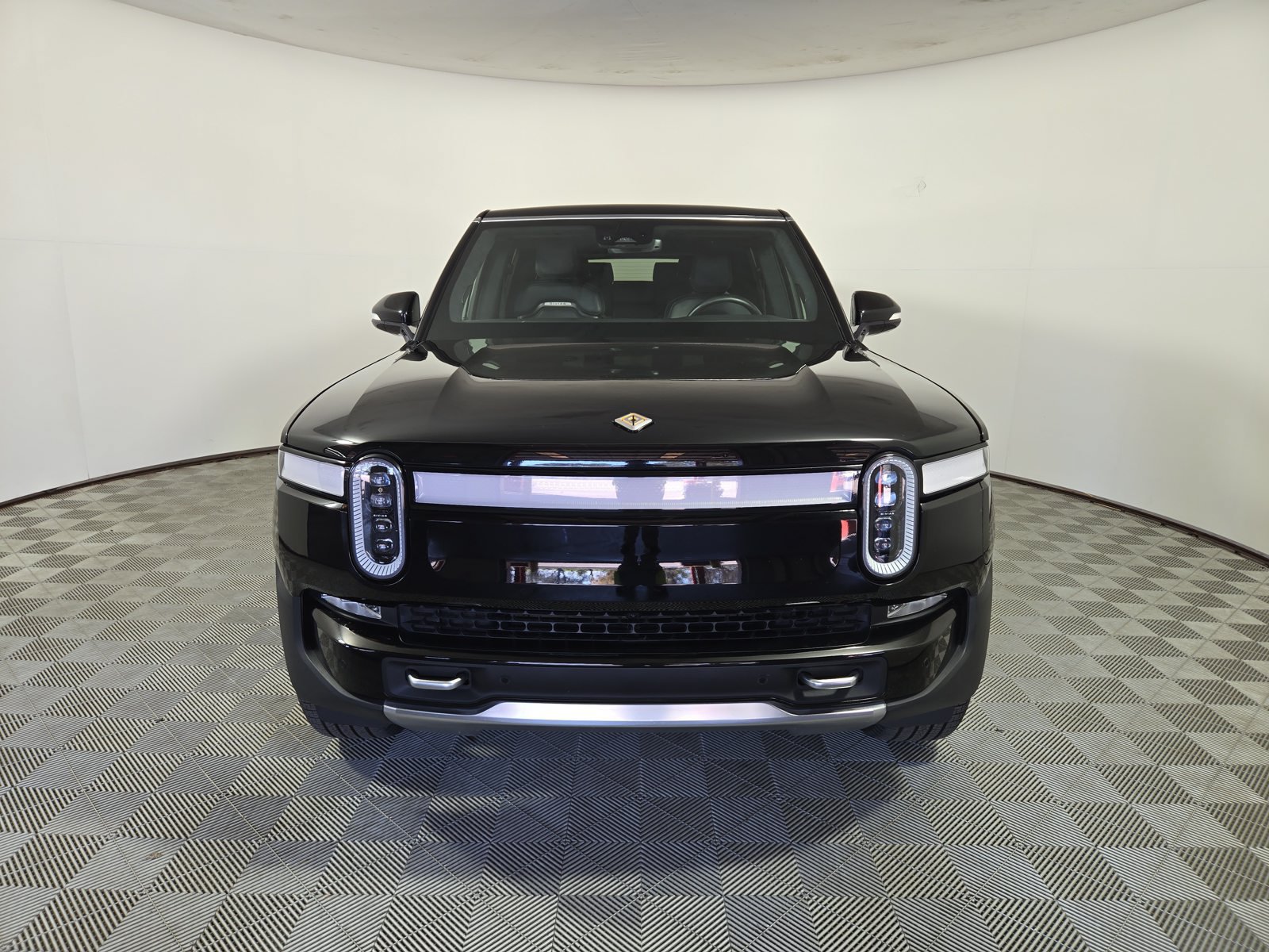 Used 2023 Rivian R1S Launch Edition Quad AWD/4WD image 8