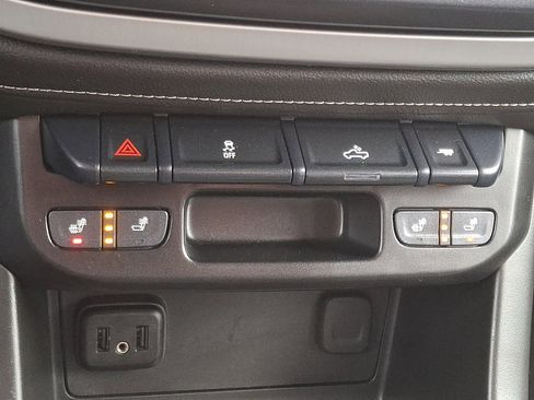 Used 2022 GMC Canyon Elevation w/ Elevation Premium Package image 24