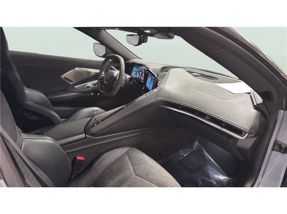 Used 2024 Chevrolet Corvette Stingray Preferred Conv RWD image 21
