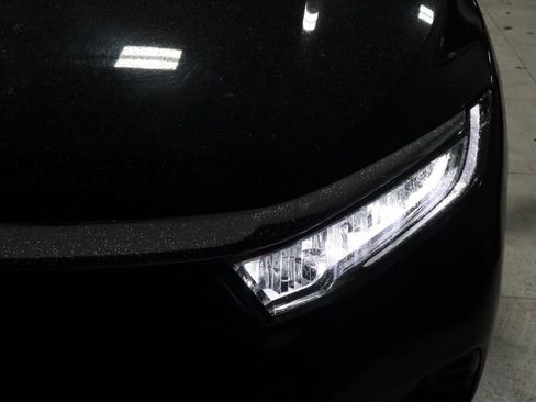 Used 2023 Honda Odyssey Elite image 9