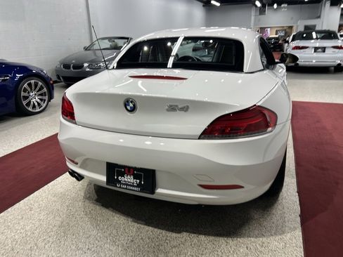 Used 2011 BMW Z4 sDrive30i image 70