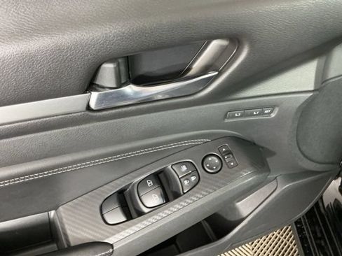 Used 2019 Nissan Altima 2.5 Platinum AWD/4WD image 13