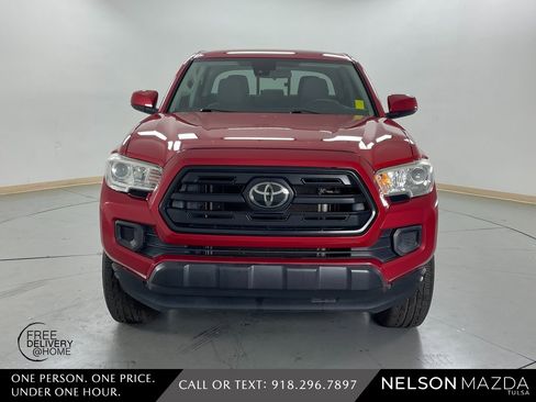 Used 2019 Toyota Tacoma SR image 2