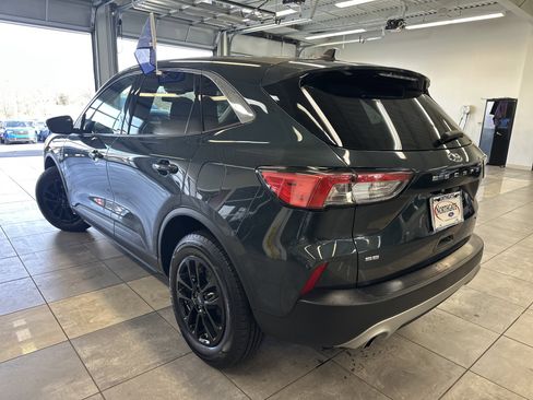 Certified 2022 Ford Escape SE w/ Cold Weather Package image 14