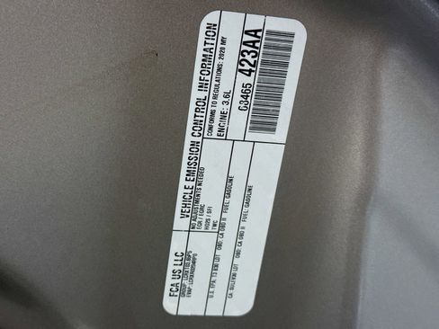 Used 2020 Jeep Grand Cherokee Limited image 23