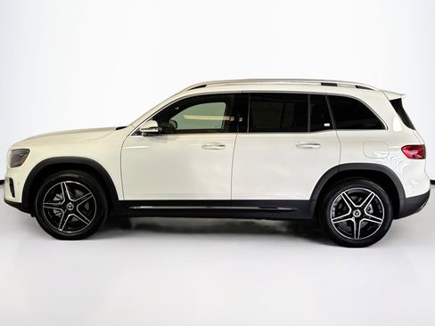 New 2026 Mercedes-Benz GLB 250 4MATIC image 8